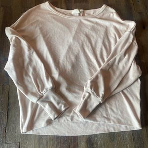 Buckle long sleeve top